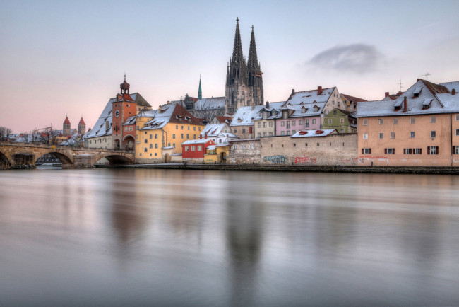 Обои картинки фото города, регенсбург, германия, река, собор, мост, дома