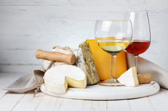 Картинка еда разное бокалы вино сыр натюрморт