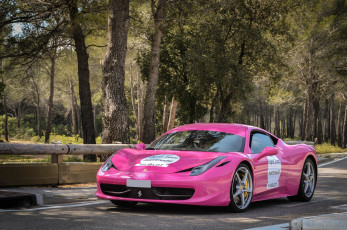 Картинка pink+ferrari+458+italia автомобили выставки+и+уличные+фото a p s гоночные спортивные италия ferrari