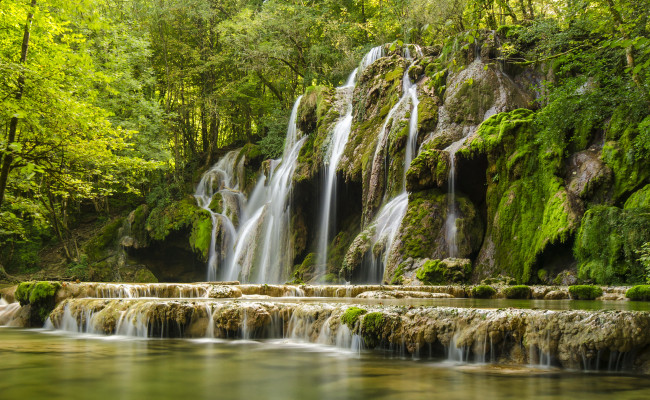 Обои картинки фото природа, водопады, водопад, лес, франция, franche-comte, bonlieu