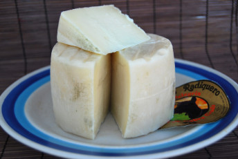 Картинка queso+de+radiquero еда сырные+изделия сыр