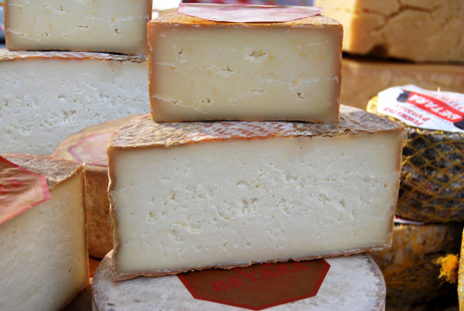 Обои картинки фото queso de oveja betera, еда, сырные изделия, сыр
