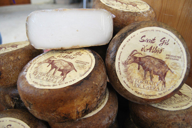 Обои картинки фото sant gil d`albio, еда, сырные изделия, сыр