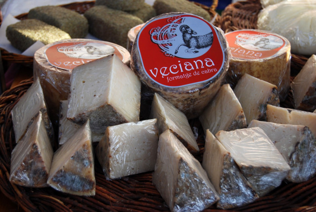 Обои картинки фото veciana curado 11 meses, еда, сырные изделия, сыр