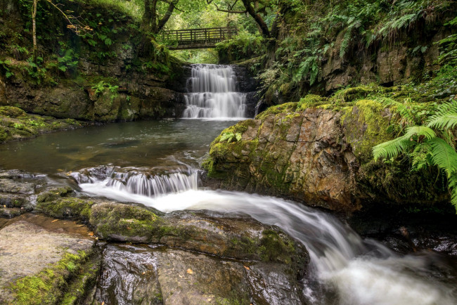 Обои картинки фото sychryd waterfall, pontnedfechan, wales, природа, водопады, sychryd, waterfall