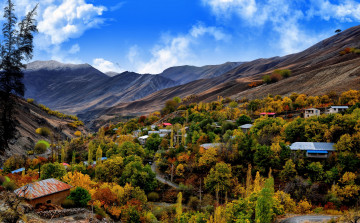 Картинка природа пейзажи деревня горы осень