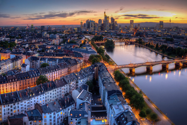 Обои картинки фото города, франкфурт-на-майне , германия, мост, река, огни, вечер, франкфурт-на-майне, город