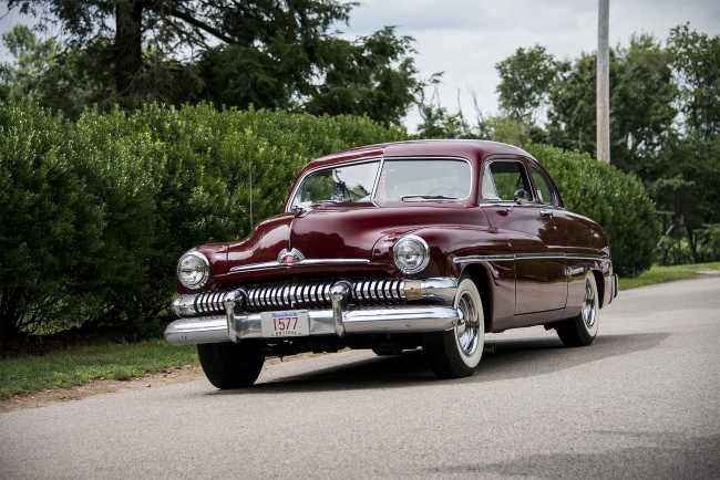 Обои картинки фото mercury coupe,  1951, автомобили, mercury, автопробег, выставка, автошоу