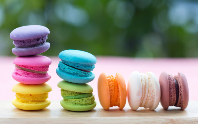 Обои картинки фото еда, макаруны, dessert, french, pink, macaron, десерт, сладкое, bright, пирожные, sweet, colorful, macaroon