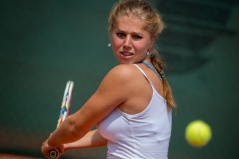 Картинка larsen+sonja спорт теннис корт ракетка девушка