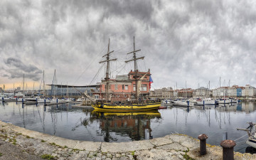 Картинка корабли порты+ +причалы водоем парусник облака здания яхты