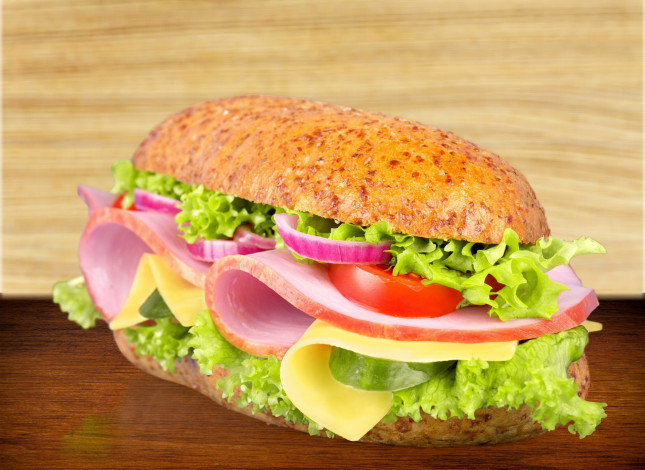 Обои картинки фото еда, бутерброды,  гамбургеры,  канапе, салат, помидор, лук, хлеб, сыр, ветчина