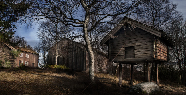 Обои картинки фото норвегия, разное, сооружения,  постройки, деревья, камень, постройки