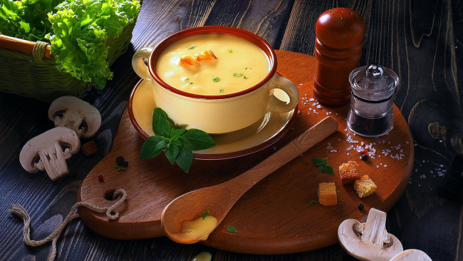 Обои картинки фото еда, первые блюда, суп, шампиньоны, зелень