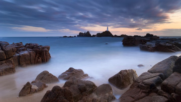 Картинка природа побережье маяк море камни