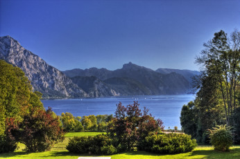 обоя lake, traunsee, австрия, природа, реки, озера, дервья, горы, озеро