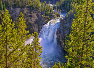Картинка природа водопады река лес горы водопад