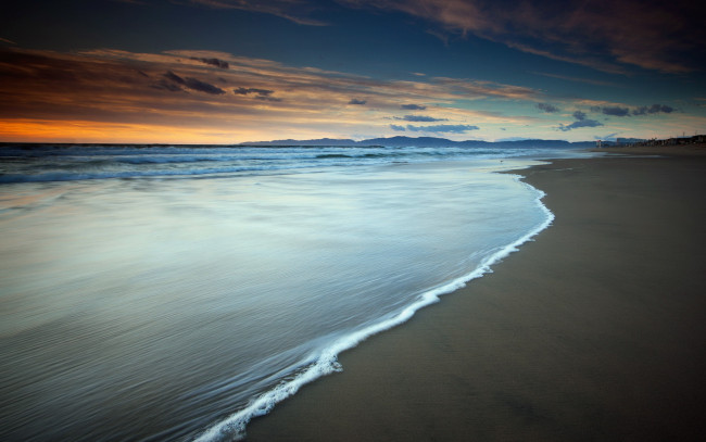 Обои картинки фото природа, моря, океаны, берег, волна, вода, закат, пляж