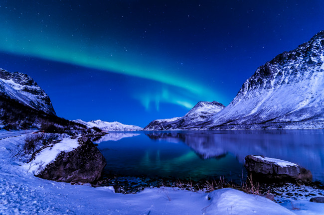Обои картинки фото природа, северное сияние, зима, ночь, небо, исландия, северное, сияние