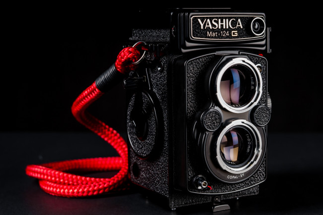 Обои картинки фото yashica mat 124g, бренды, - другое, объектив, фотокамера