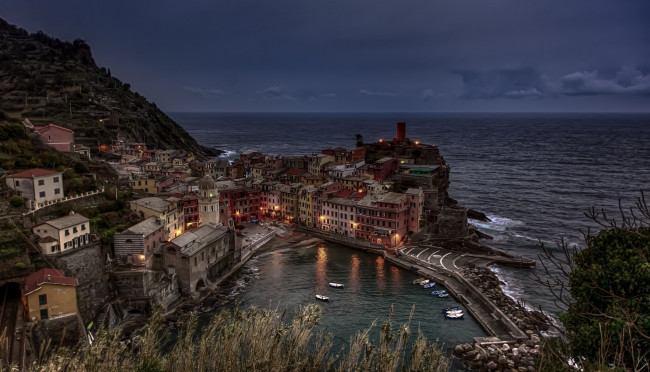 Обои картинки фото города, амальфийское и лигурийское побережье , италия, море, вернацца, дома