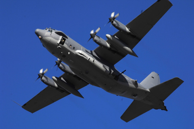 Обои картинки фото lockheed ac-130 spectre, авиация, военно-транспортные самолёты, wallhaven, военный, самолет, lockheed, ac-130, spectre, небо