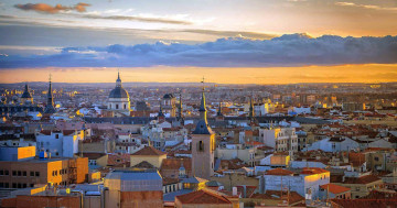 Картинка города мадрид+ испания небо облака восход панорама