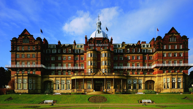Обои картинки фото the majestic hotel, north yorkshire, england, города, - здания,  дома, the, majestic, hotel, north, yorkshire