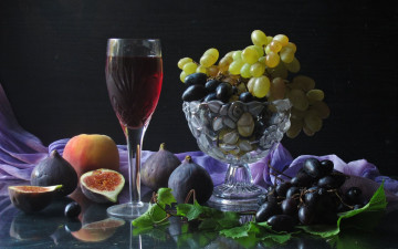 Картинка авт nezabudka fn еда натюрморт виноград инжир персик ваза бокал вино