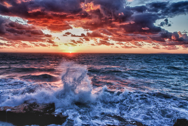 Обои картинки фото природа, моря, океаны, облака, восход, море