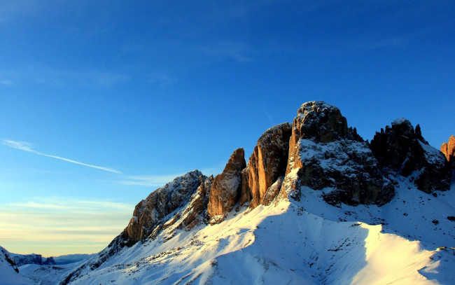 Обои картинки фото природа, горы, небо, снег, скалы