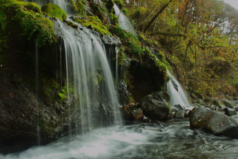 Картинка природа водопады вода лес камни