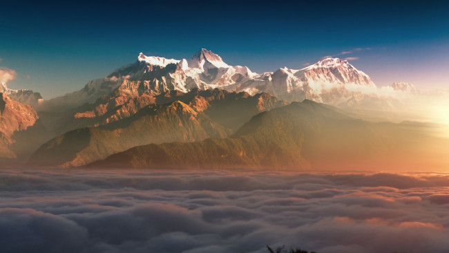 Обои картинки фото природа, горы, гора, снег, вершина, горный, массив, туман, солнце