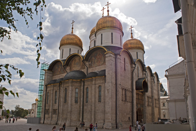 Обои картинки фото успенский, собор, города, православные, церкви, монастыри, облака