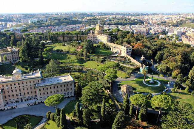 Обои картинки фото the gardens of vatican city, города, рим,  ватикан , италия, the, gardens, of, vatican, city