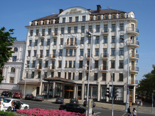 Картинка города здания дома гостиница европа минск