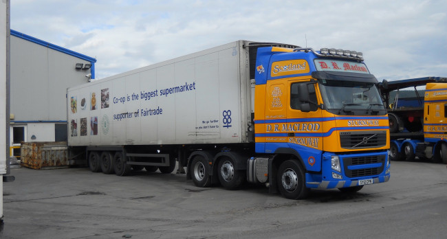 Обои картинки фото volvo, автомобили, volvo trucks, легковые, aktiebolaget, швеция, грузовые