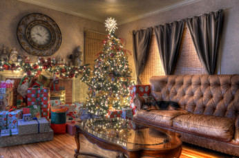 обоя праздничные, Ёлки, собака, гостиная, елка, новый, год, диван, праздник, подарки, гирлянда, часы, рождество