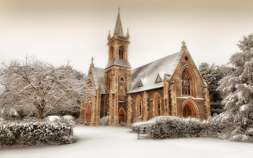 Картинка города католические соборы костелы аббатства храм снег зима