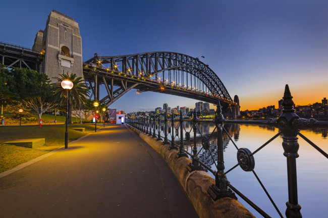 Обои картинки фото sydney harbour bridge, города, сидней , австралия, набережная, мост, рассвет