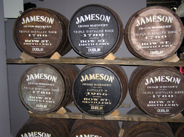 Обои картинки фото бренды, jameson, виски