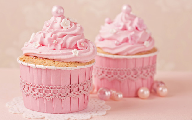 Обои картинки фото еда, пирожные,  кексы,  печенье, крем, розовый, украшения, кекс, sweet, cupcake, baby, delicate, pink
