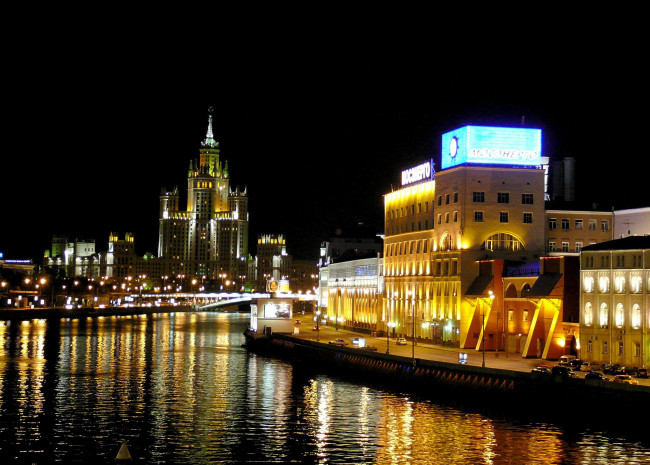 Обои картинки фото города, москва , россия, здания, река, огни, ночь