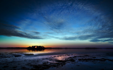 Картинка природа восходы закаты свет вечер озеро остров деревья облака