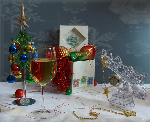 Обои картинки фото праздничные, угощения, ёлочка, вино
