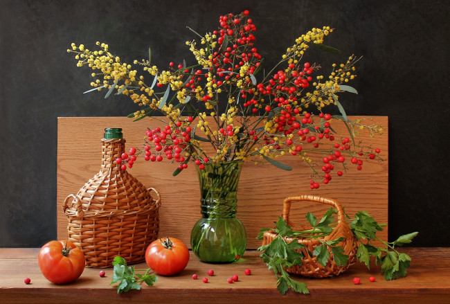 Обои картинки фото еда, натюрморт, помидоры, ягоды, петрушка