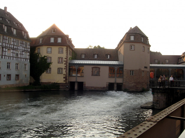 Обои картинки фото города, страсбург , франция, дома, вода, поток