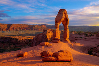 Картинка природа пустыни delicate arch arches national park горы скалы арка