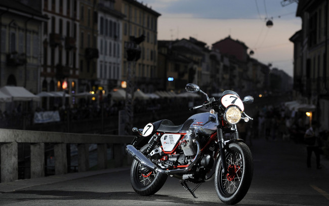 Обои картинки фото мотоциклы, moto, guzzi, moto-guzzi
