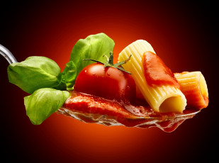 Картинка еда макаронные+блюда кетчуп макароны помидоры ложка